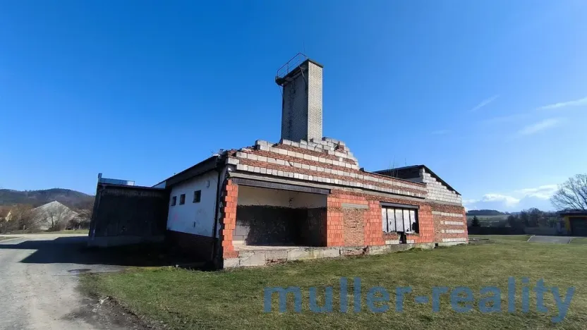 Prodej komerční, Žichovice, 753 m2