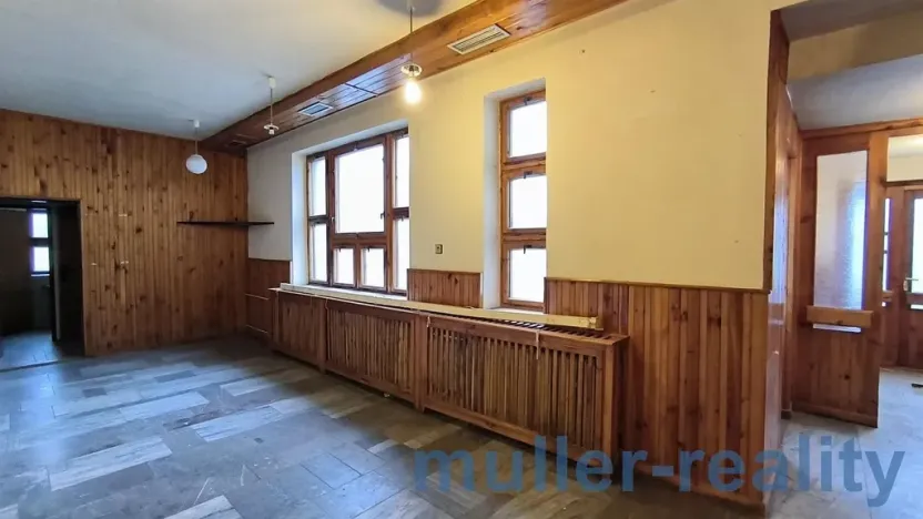 Prodej komerční, Žichovice, 753 m2