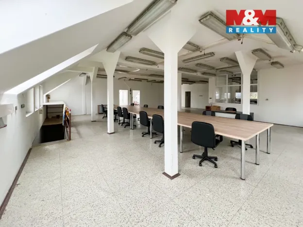Prodej obchodního prostoru, Katovice, Kolářova, 400 m2