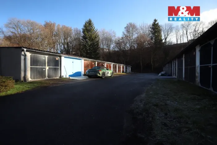 Prodej garáže, Slaný, 18 m2