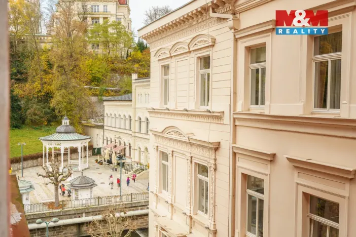 Prodej bytu 2+1, Karlovy Vary, Vřídelní, 56 m2