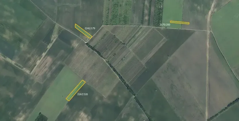 Prodej pole, Hrušky, 15254 m2