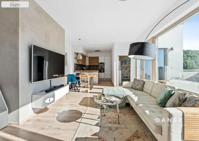 Prodej bytu 3+kk, Oslavany, náměstí 13. prosince, 76 m2