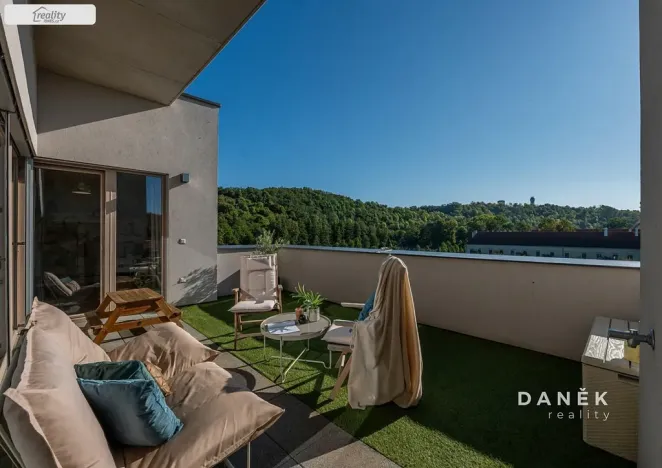 Prodej bytu 3+kk, Oslavany, náměstí 13. prosince, 76 m2