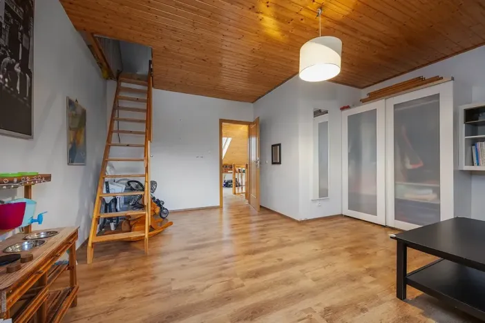 Prodej rodinného domu, Sulice, Rovná, 185 m2