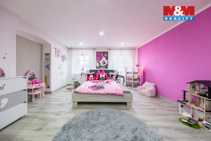 Prodej rodinného domu, Okounov, 197 m2