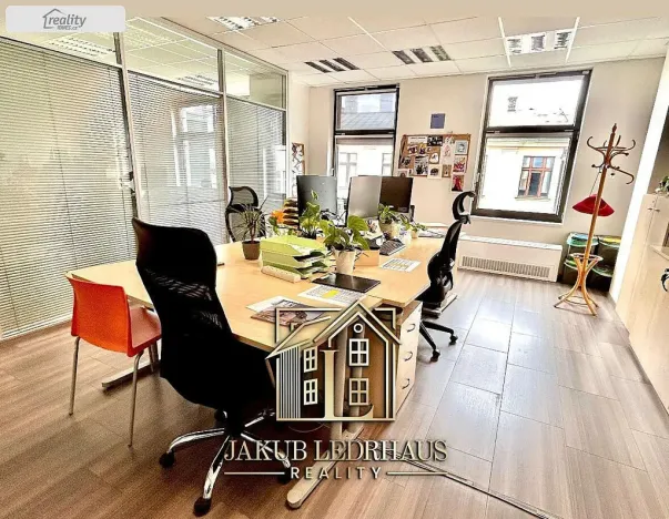 Pronájem kanceláře, Praha - Nové Město, Vladislavova, 974 m2