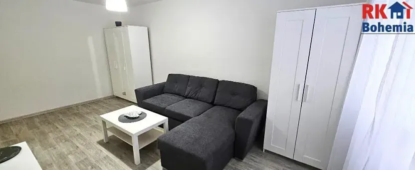 Pronájem bytu 1+1, Luštěnice, 34 m2