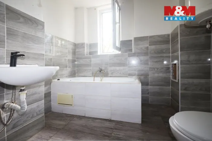 Prodej činžovního domu, Nejdek, Karlovarská, 190 m2