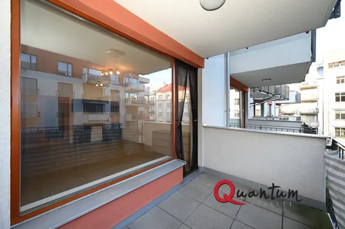 Pronájem bytu 1+kk, Praha - Košíře, Pod Kavalírkou, 30 m2