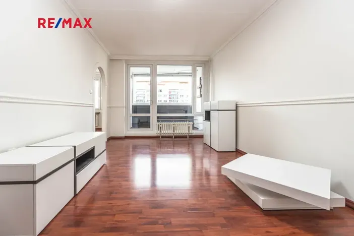 Pronájem bytu 3+1, Praha - Kobylisy, Frýdlantská, 67 m2