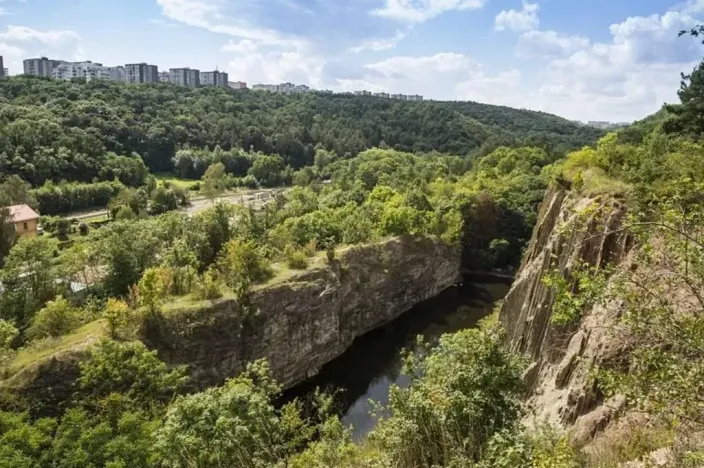 Prodej bytu 2+1, Praha - Hlubočepy, Baarové, 51 m2