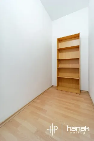 Pronájem bytu 1+kk, Olomouc, Jeremiášova, 30 m2