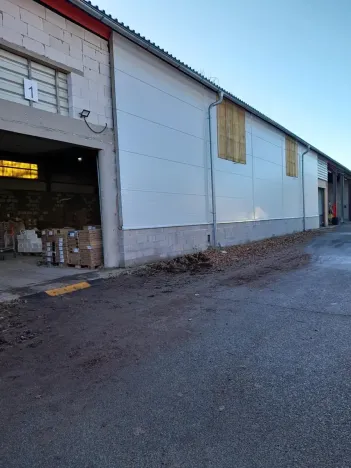 Pronájem skladu, Baška, 555 m2