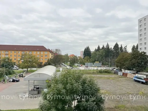 Pronájem bytu 1+kk, Pardubice, Pod Vinicí, 35 m2