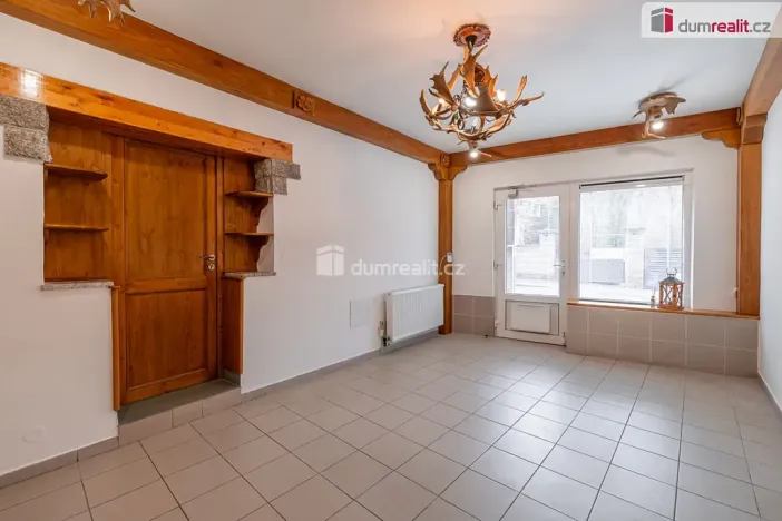 Pronájem obchodního prostoru, Mladá Boleslav, Viničná, 107 m2