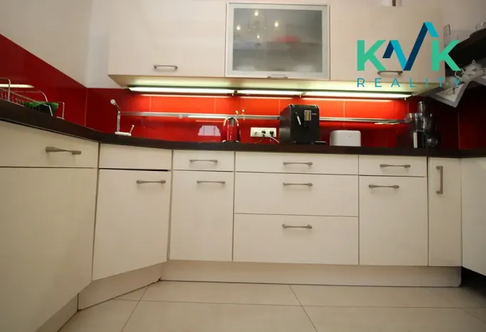 Prodej bytu 4+kk, Karlovy Vary, Na Vyhlídce, 109 m2