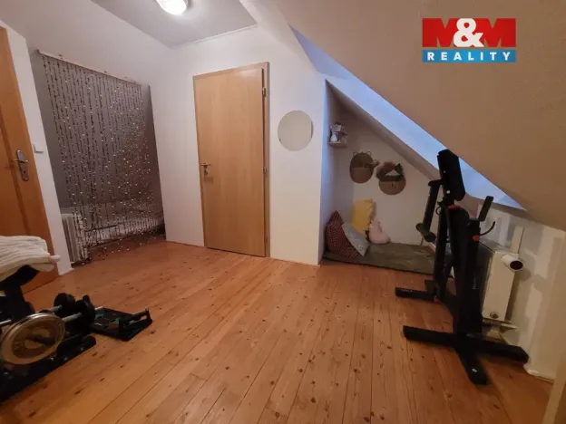 Prodej bytu 4+kk, Praha - Újezd nad Lesy, Rohožnická, 97 m2