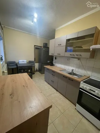 Pronájem bytu 2+1, Tisová, 57 m2