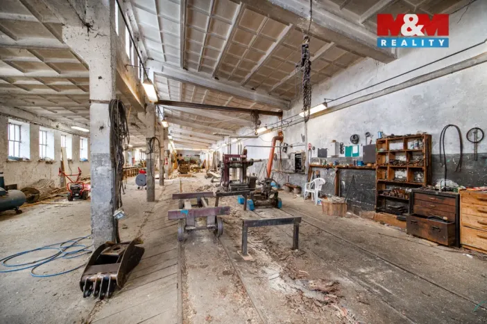 Prodej výrobních prostor, Bratrušov, 1152 m2