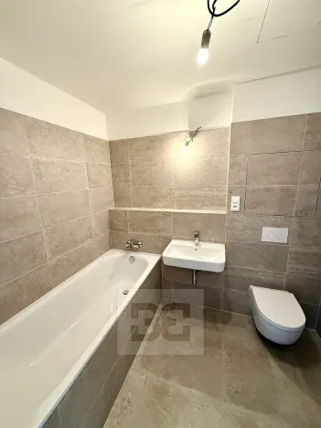 Pronájem bytu 2+kk, Praha - Modřany, Mezi vodami, 70 m2