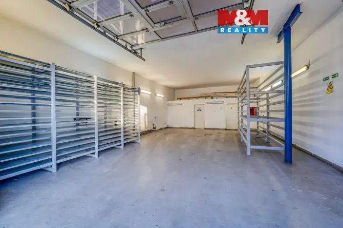 Pronájem skladu, Toužim, Plzeňská, 89 m2