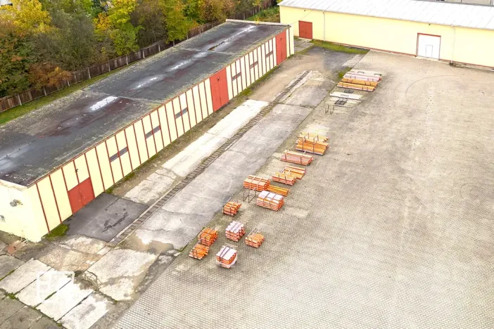 Pronájem obchodního prostoru, Teplice, Zemská, 5600 m2