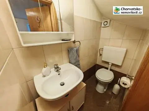 Prodej rodinného domu, Omišalj, Chorvatsko, 60 m2