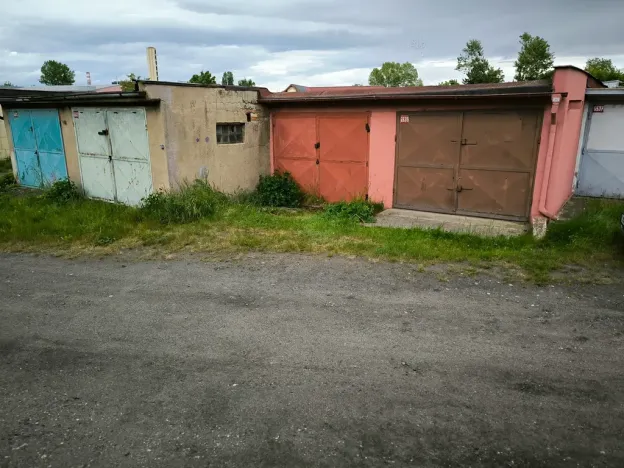 Pronájem garáže, Lovosice, Terezínská, 19 m2