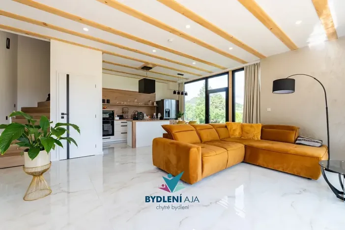 Prodej rodinného domu, Bystřany, 284 m2