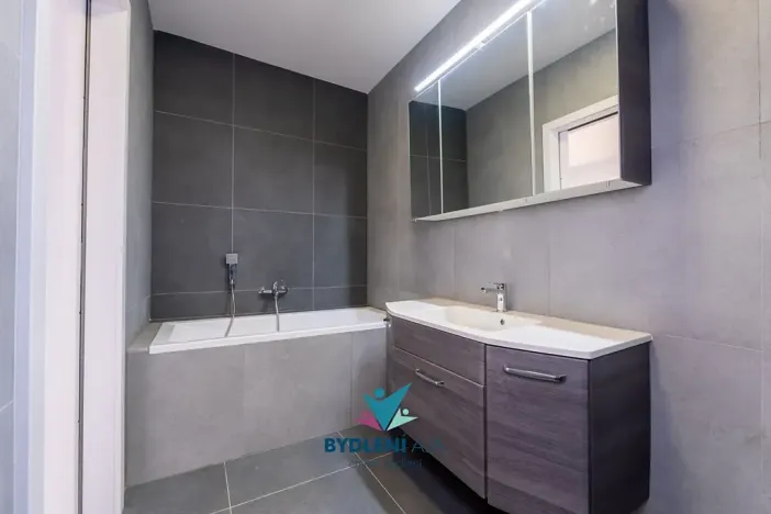 Prodej rodinného domu, Dubí, V Aleji, 206 m2