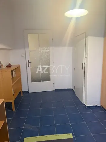 Prodej bytu 2+kk, Praha - Bubeneč, Lotyšská, 39 m2