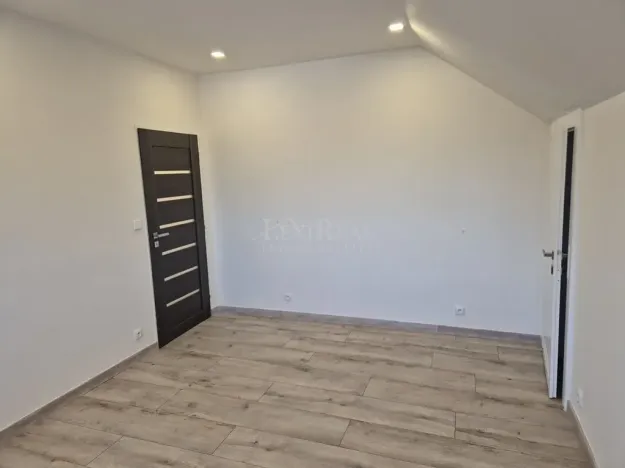 Pronájem bytu 3+1, Sluhy, 84 m2