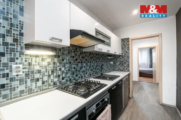 Prodej bytu 3+1, Teplice - Trnovany, Antala Staška, 81 m2