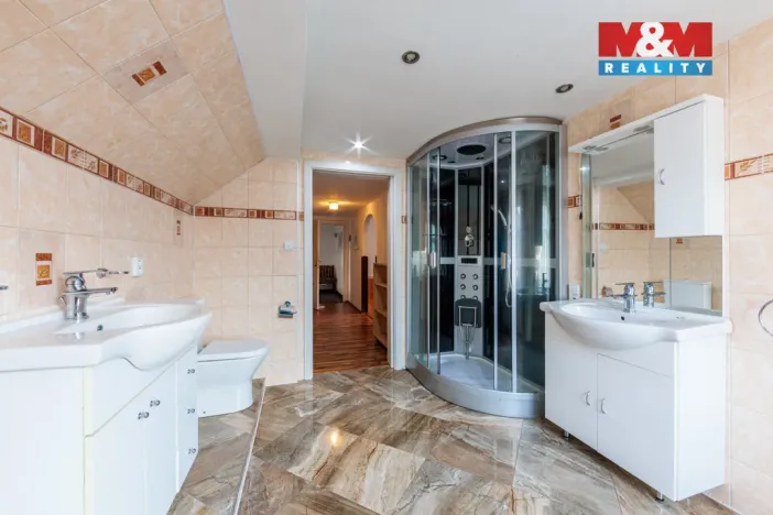 Prodej ubytování, Bečov nad Teplou, Nádražní, 298 m2