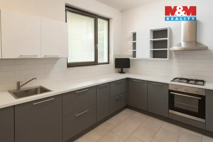 Prodej rodinného domu, Březí, Na štěrkách, 208 m2