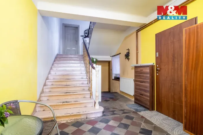 Prodej rodinného domu, Mimoň, nám. 1. máje, 120 m2