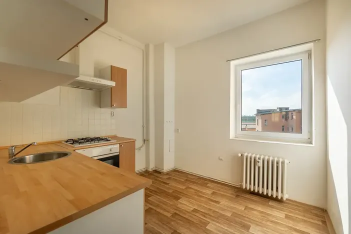 Pronájem bytu 2+1, Teplice, Zemská, 64 m2