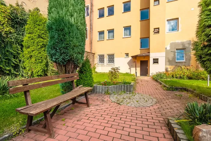 Pronájem bytu 2+1, Teplice, Zemská, 64 m2