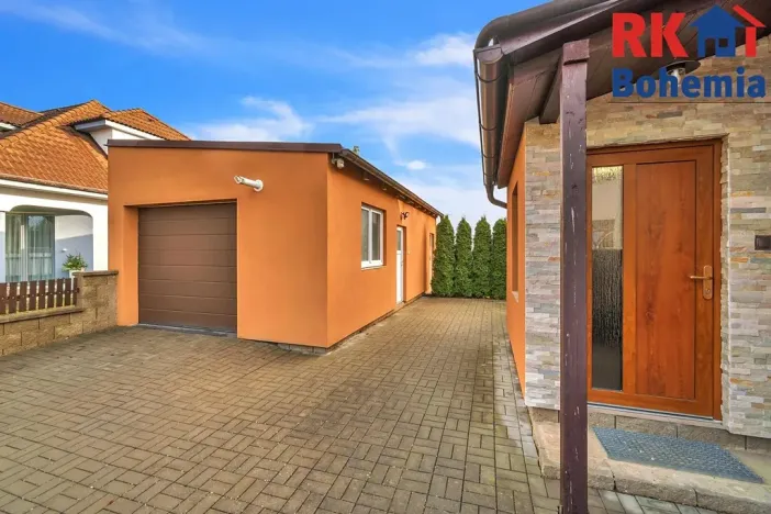 Prodej rodinného domu, Dobrovice, Československé armády, 210 m2