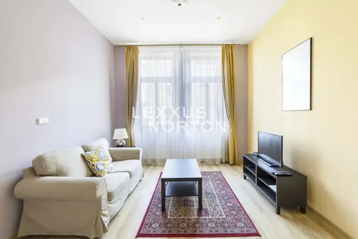 Pronájem bytu 1+1, Praha - Vinohrady, Máchova, 40 m2