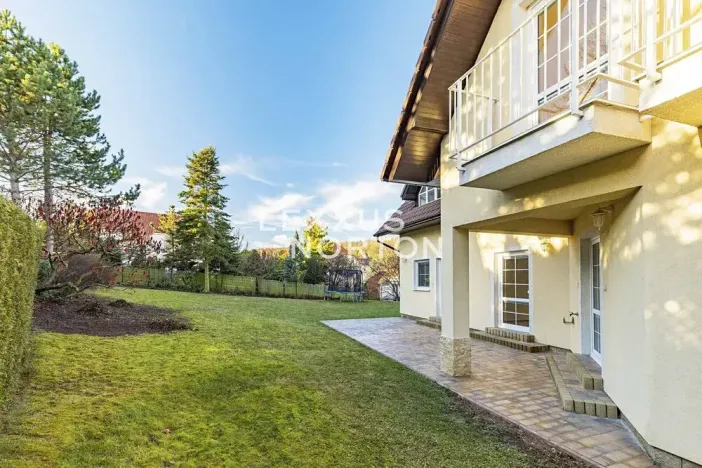 Pronájem rodinného domu, Praha - Nebušice, K vinicím, 251 m2