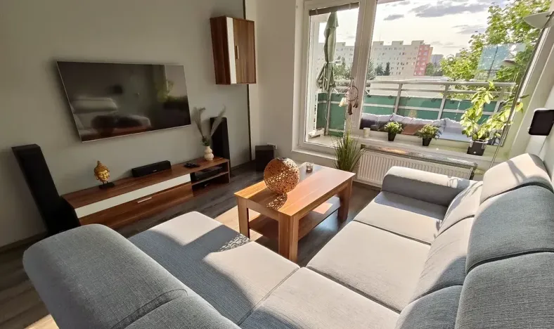 Pronájem bytu 2+kk, Praha - Horní Měcholupy, Hornoměcholupská, 60 m2