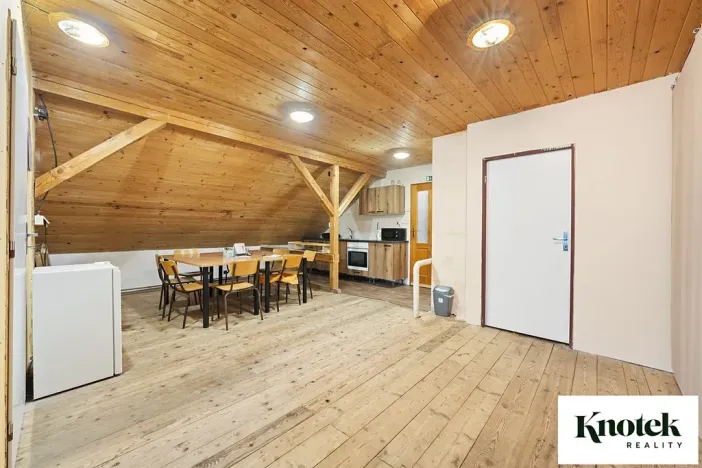 Prodej kanceláře, Račice-Pístovice, 479 m2