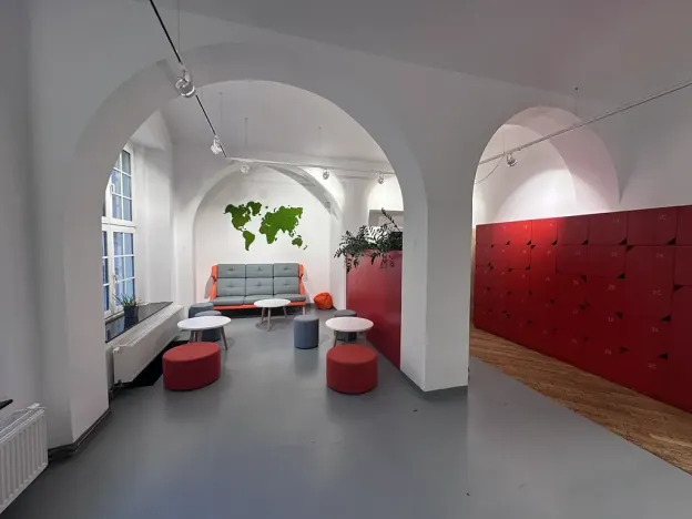 Pronájem kanceláře, Praha - Nové Město, Karlovo náměstí, 1110 m2