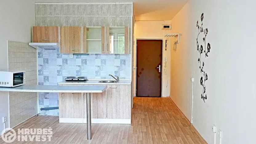 Pronájem bytu 1+kk, Hradec Králové, třída Edvarda Beneše, 32 m2
