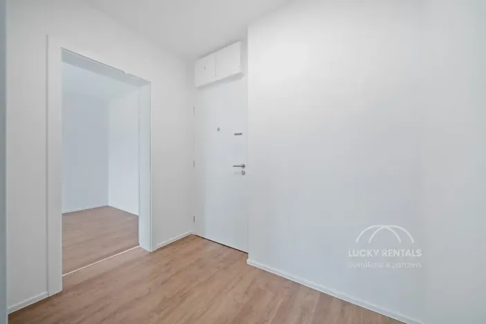 Pronájem bytu 1+kk, Praha - Chodov, Líbalova, 32 m2