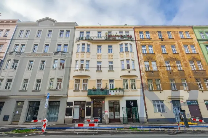 Pronájem bytu 2+kk, Praha - Nusle, Jaromírova, 42 m2