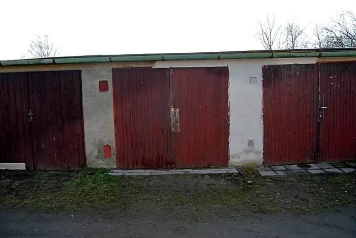 Pronájem garáže, Opava, Bochenkova, 18 m2