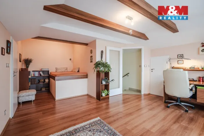 Prodej rodinného domu, Týnec nad Labem - Vinařice, 300 m2